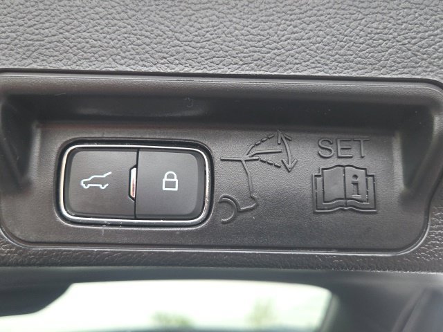 Certified 2023 Ford Explorer XLT AWD/4WD image 15