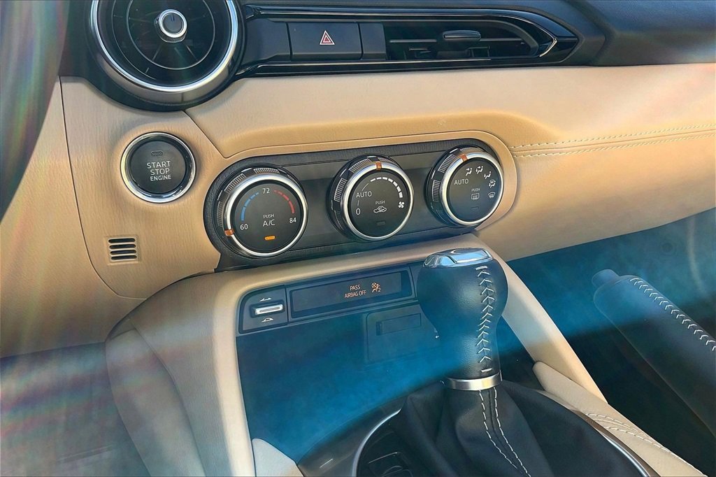 Used 2025 MAZDA MX-5 Miata RF Grand Touring image 24