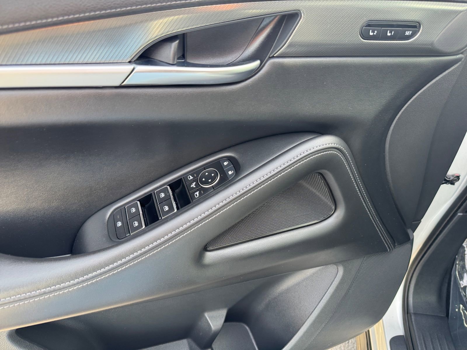 Used 2023 INFINITI QX60 Luxe AWD/4WD image 13