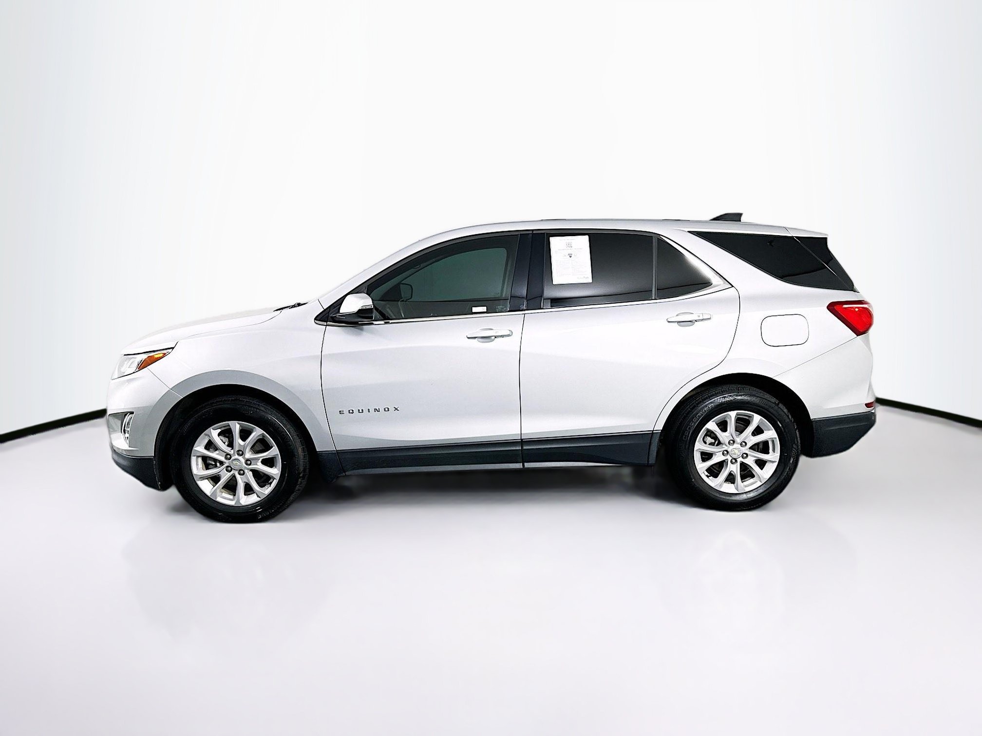 Used 2018 Chevrolet Equinox LT FWD image 4