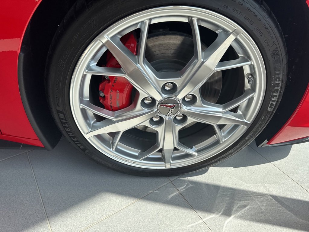 Used 2023 Chevrolet Corvette Stingray Premium Cpe w/ Z51 Performance Package image 7