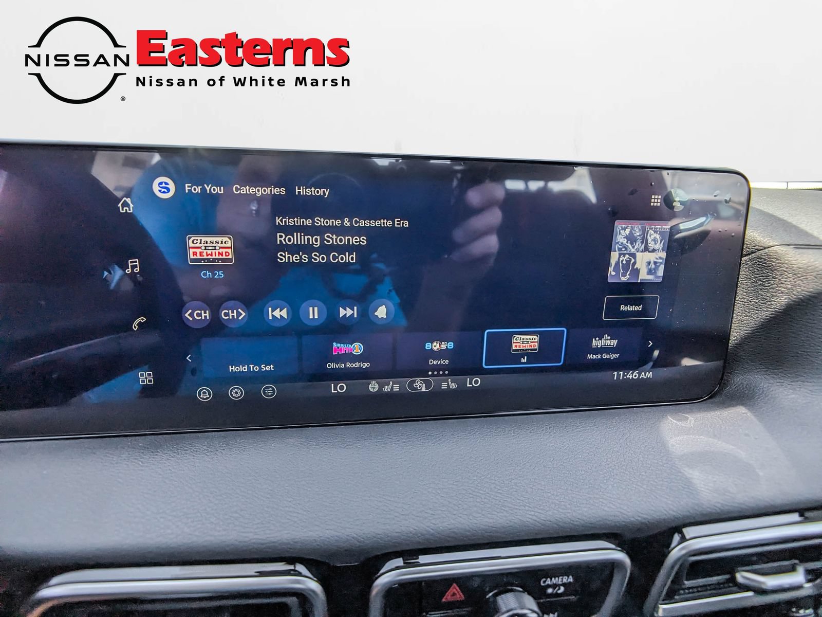 New 2026 Nissan Sentra SR w/ SR Premium Package FWD image 13