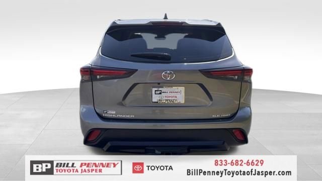 New 2026 Toyota Highlander XLE image 4