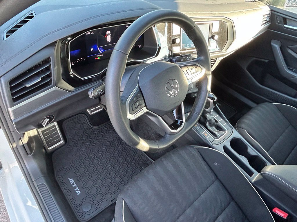 Certified 2024 Volkswagen Jetta Sport FWD image 17
