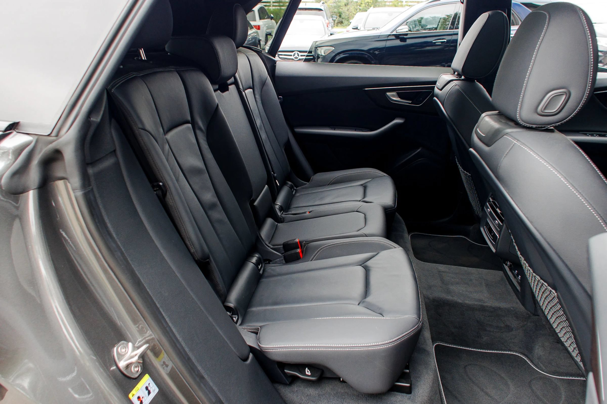 Used 2020 Audi Q8 Premium w/ Black Optic Package AWD/4WD image 36