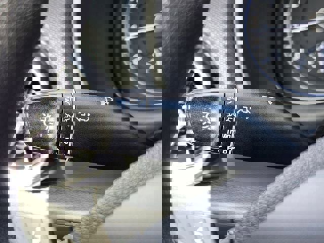 Used 2022 Hyundai Kona SEL image 19