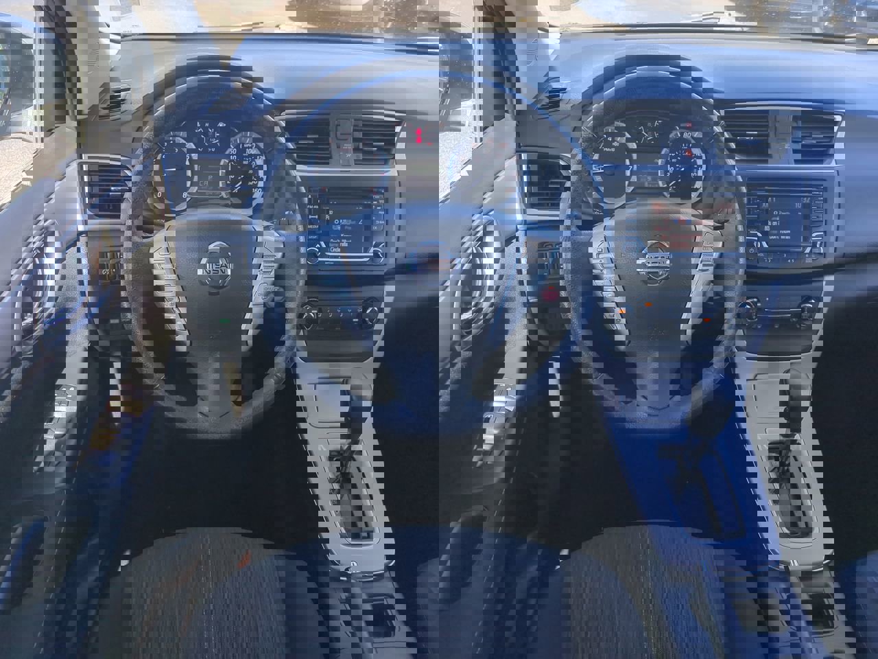 Used 2015 Nissan Sentra SV image 14