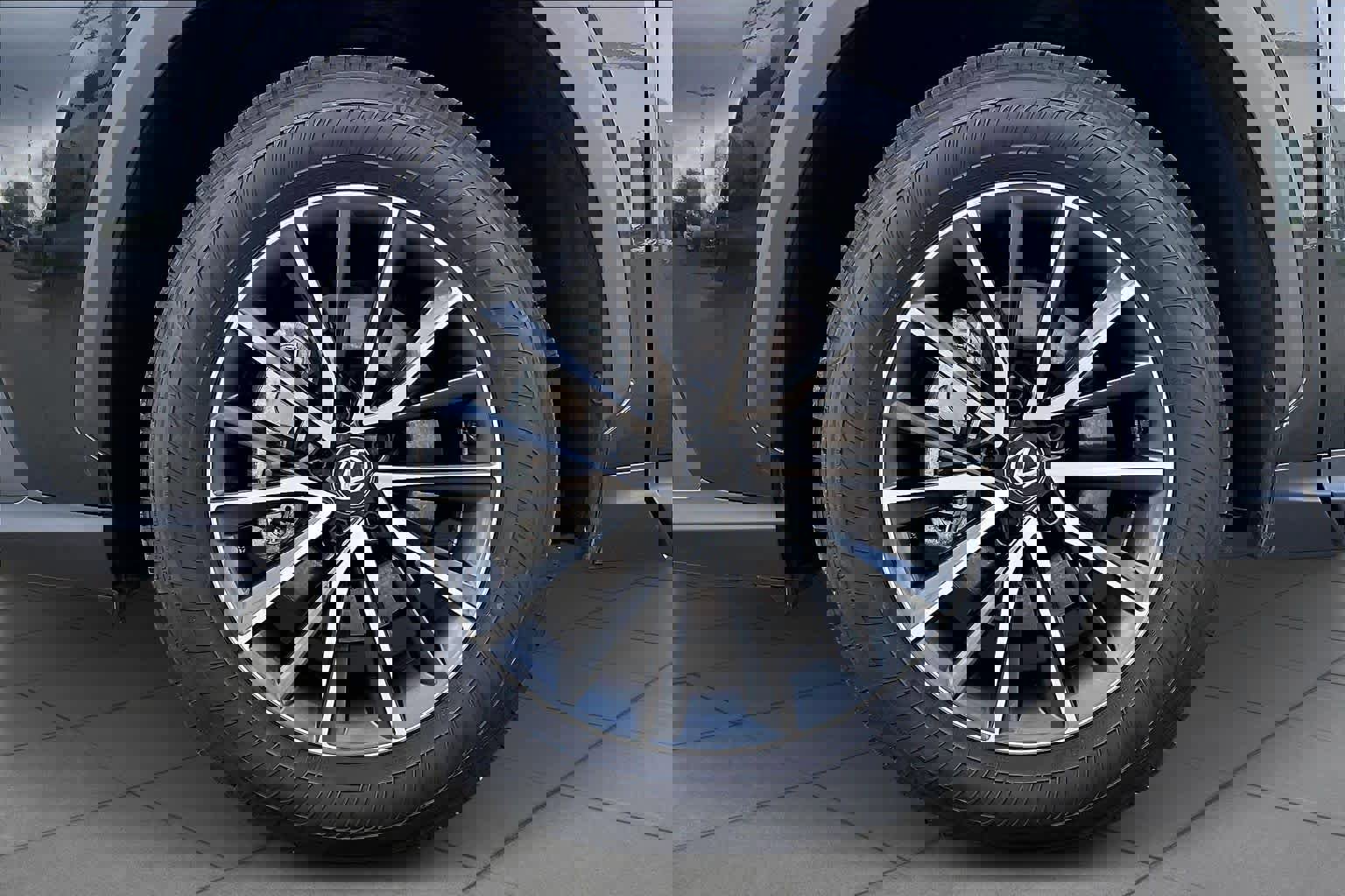 Used 2025 Lexus NX 250 FWD w/ Cold Area Package image 9