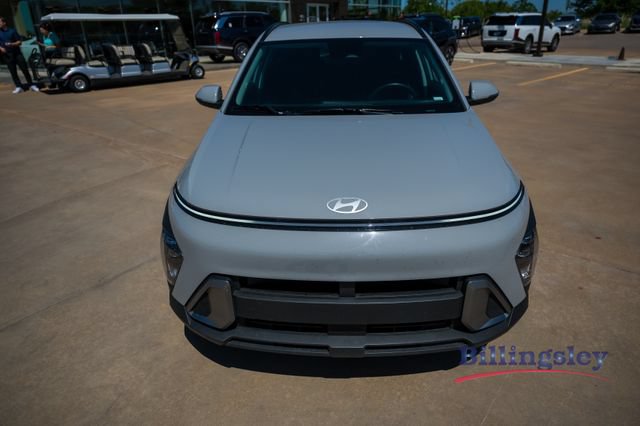 Used 2025 Hyundai Kona SEL AWD/4WD image 8