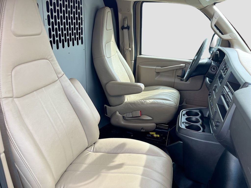 Used 2024 Chevrolet Express 2500 w/ Driver Convenience Package image 23
