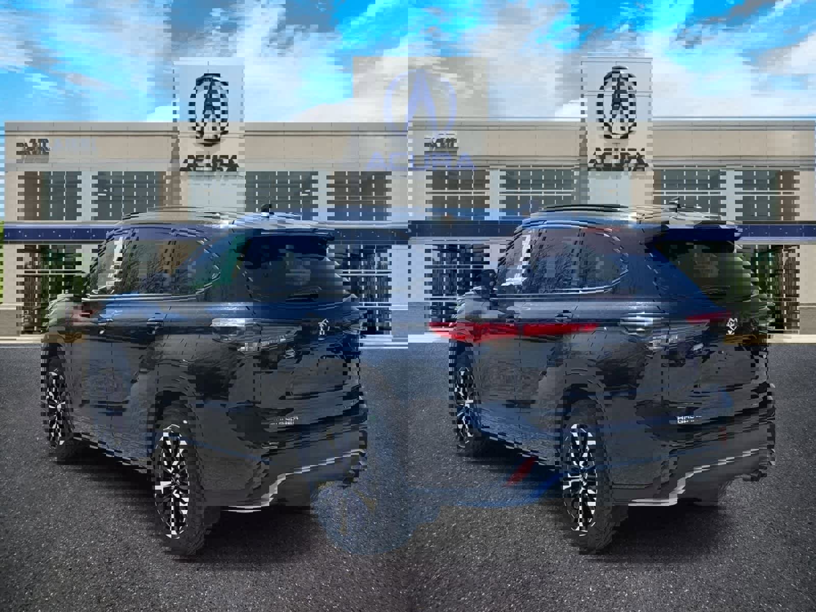 Used 2021 Toyota Highlander XSE image 3