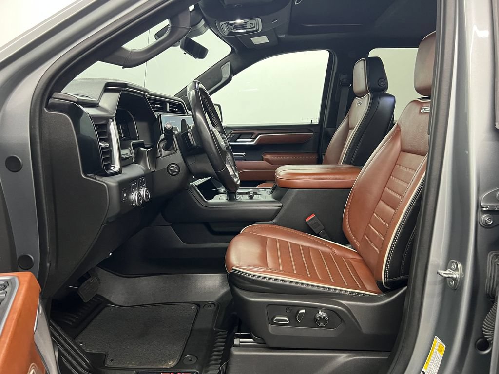 Used 2024 GMC Sierra 1500 Denali Ultimate AWD/4WD image 4