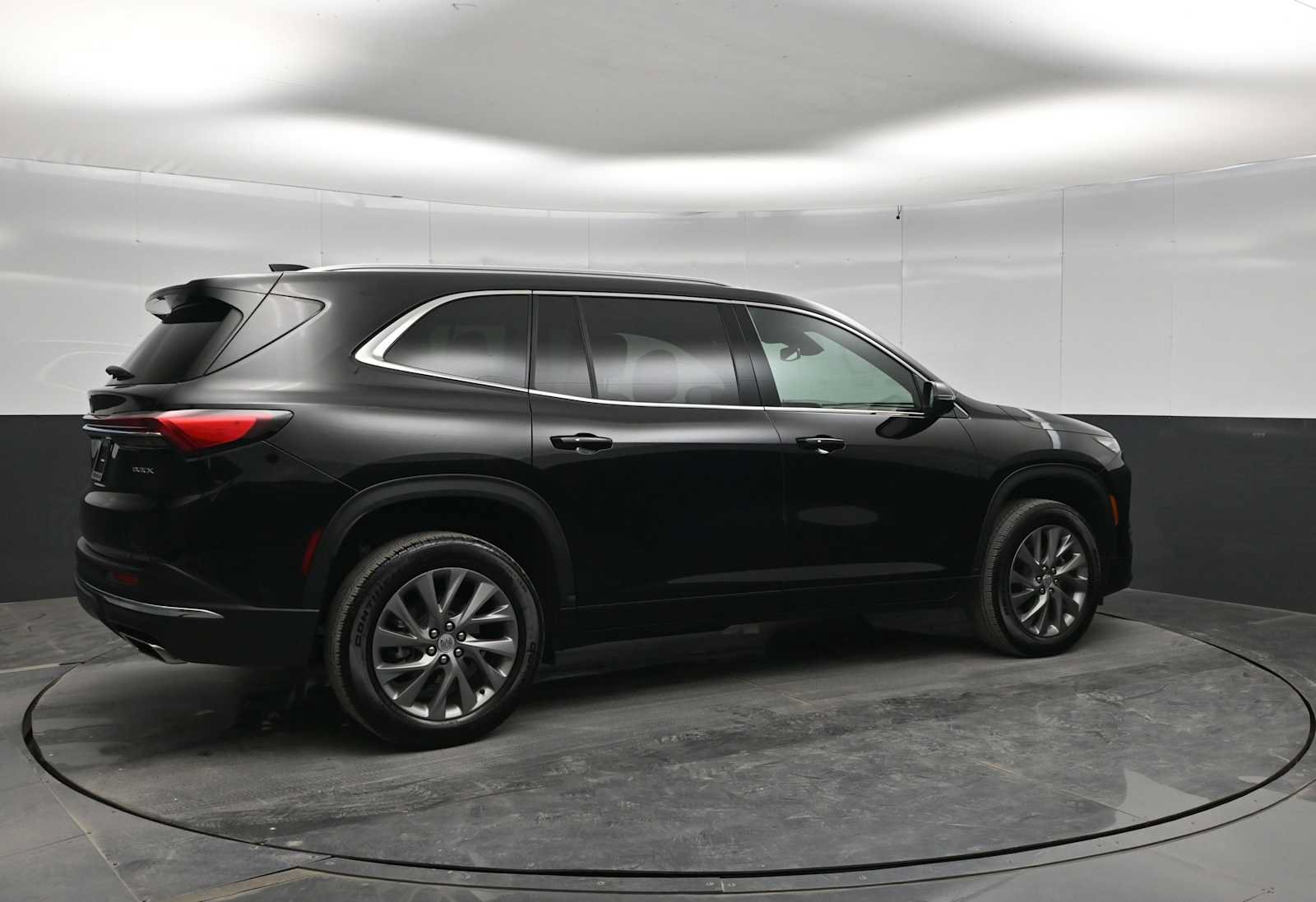 Used 2026 Buick Enclave Preferred FWD image 8