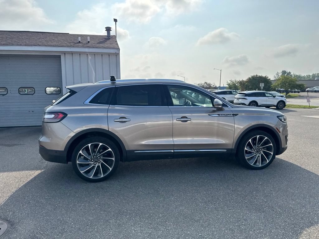 Used 2020 Lincoln Nautilus Reserve w/ Equipment Group 202A AWD/4WD image 6