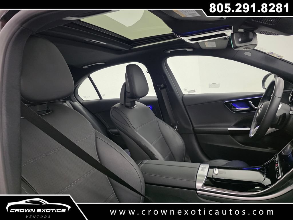 Used 2025 Mercedes-Benz C 300 Sedan image 12