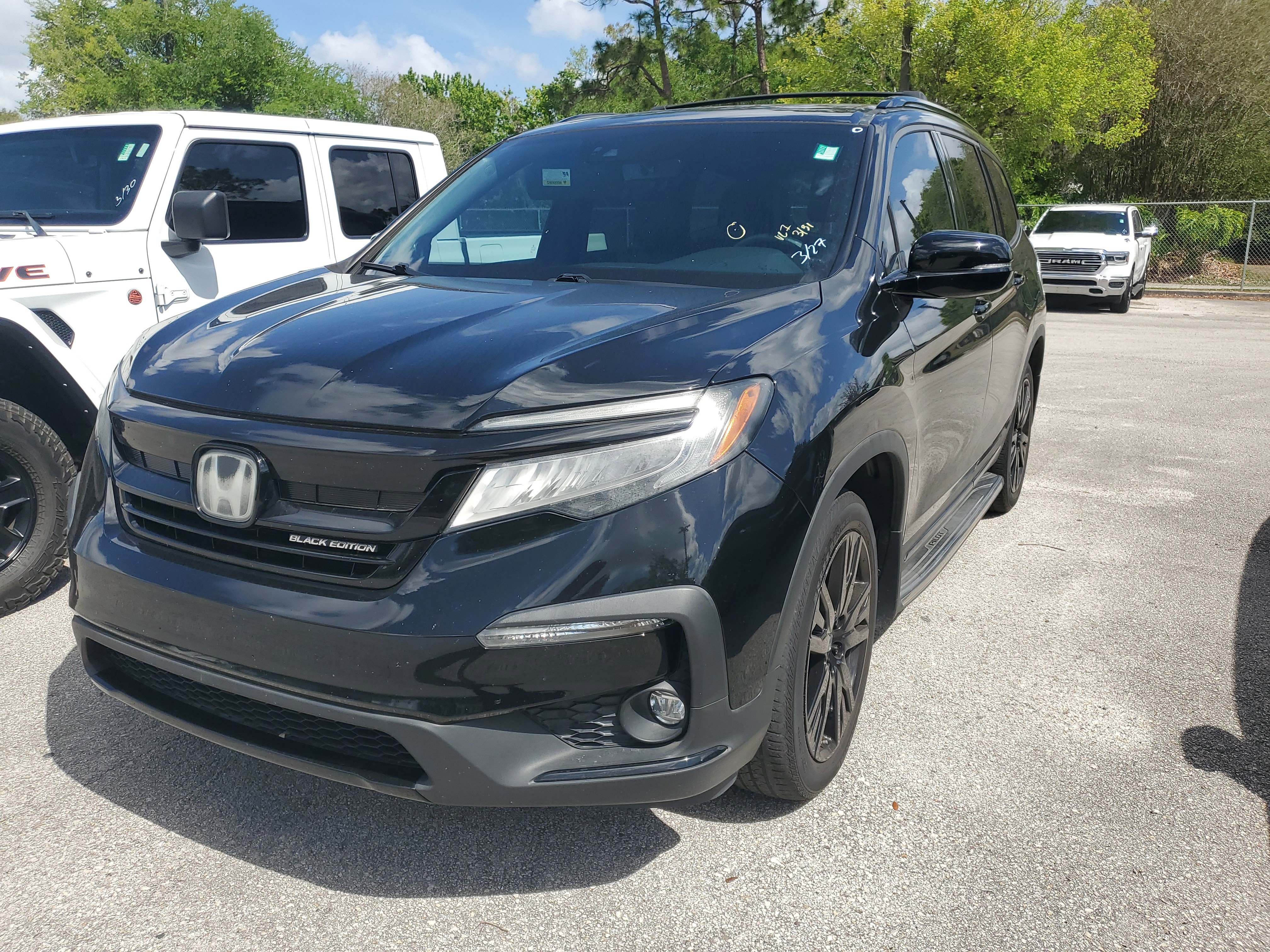 Used 2020 Honda Pilot Black Edition image 3