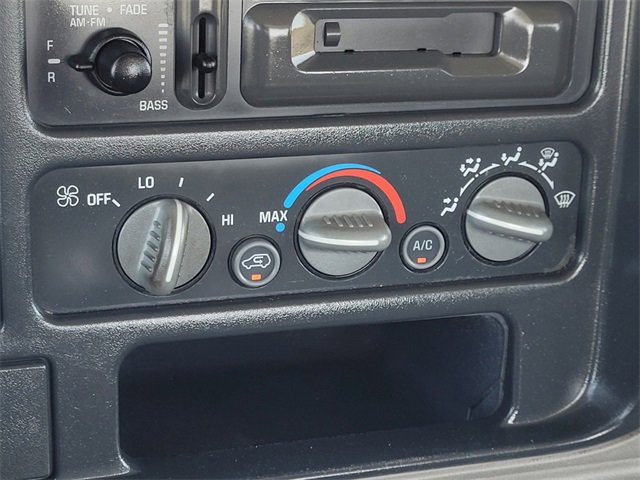 Used 1997 Chevrolet Silverado 1500 image 17