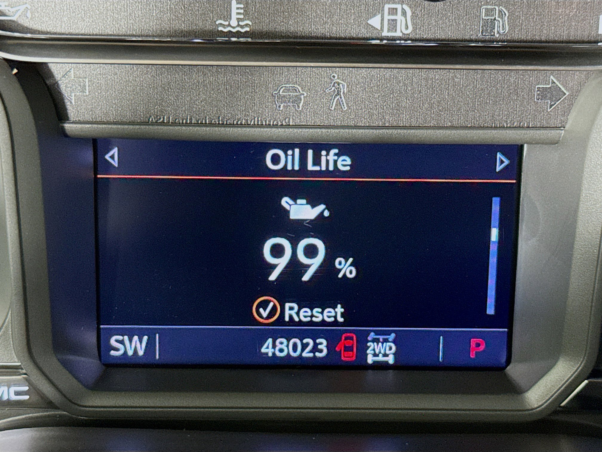 Used 2021 GMC Sierra 2500 AT4 w/ AT4 Preferred Package image 15