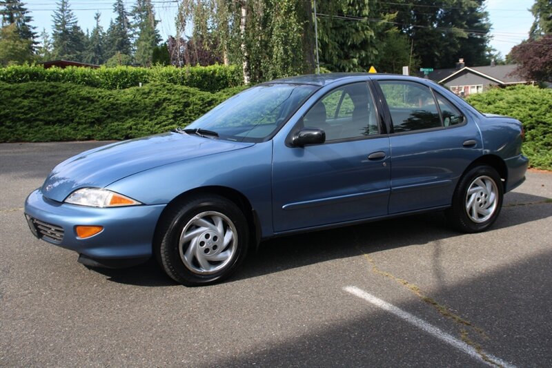 Used 1997 Chevrolet Cavalier LS w/ Preferred Equipment Group 1 FWD image 1