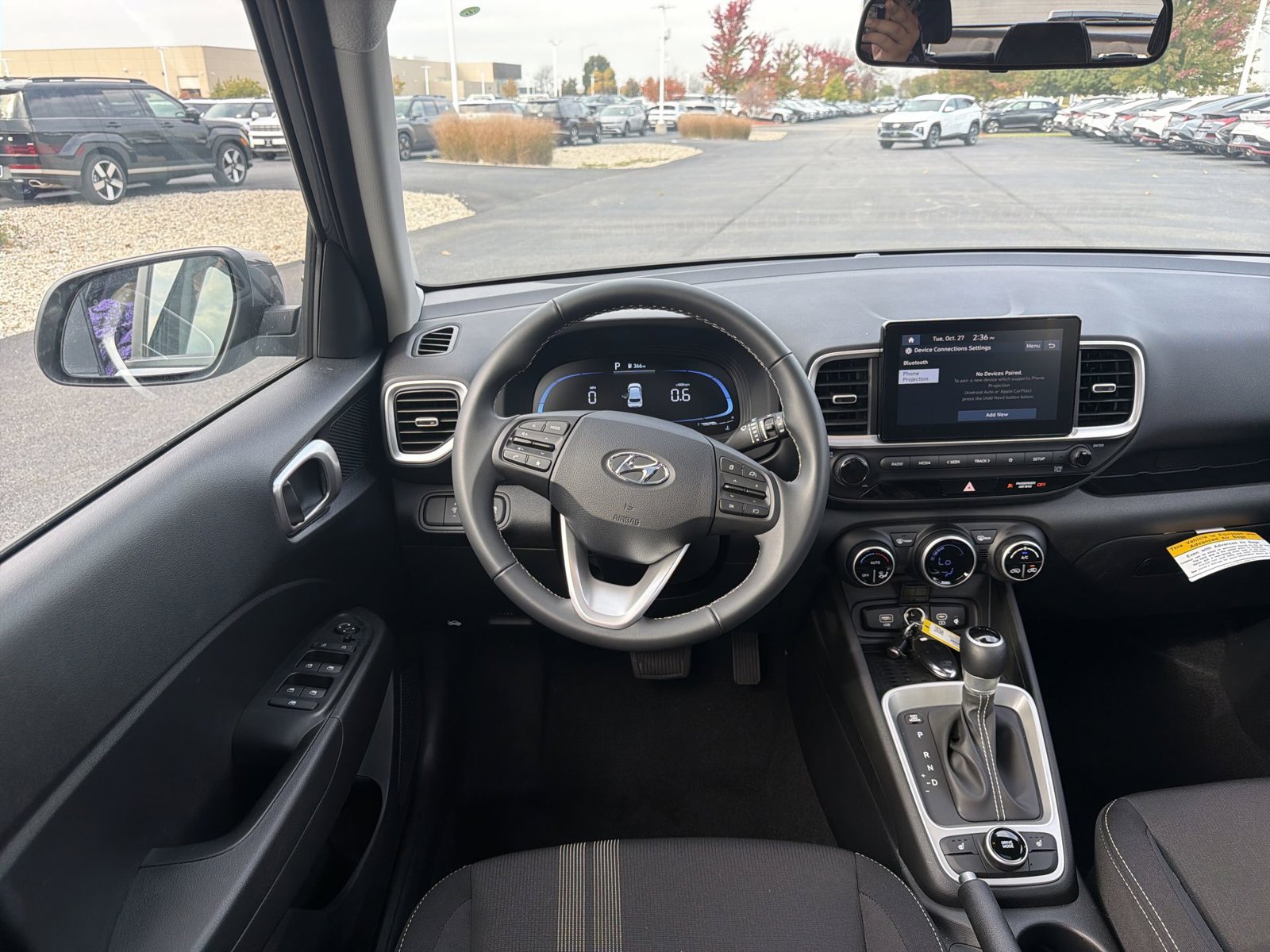 Used 2026 Hyundai Venue SEL FWD image 17