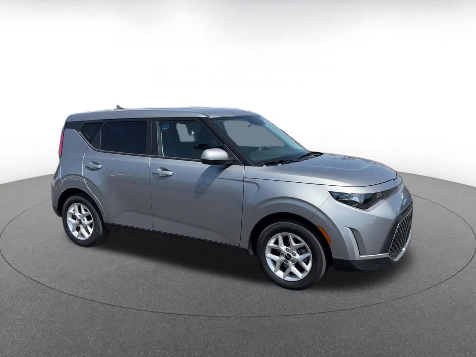 Used 2025 Kia Soul LX w/ LX Technology Package FWD video 2