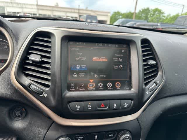 Used 2014 Jeep Cherokee Limited w/ Technology Group AWD/4WD image 12