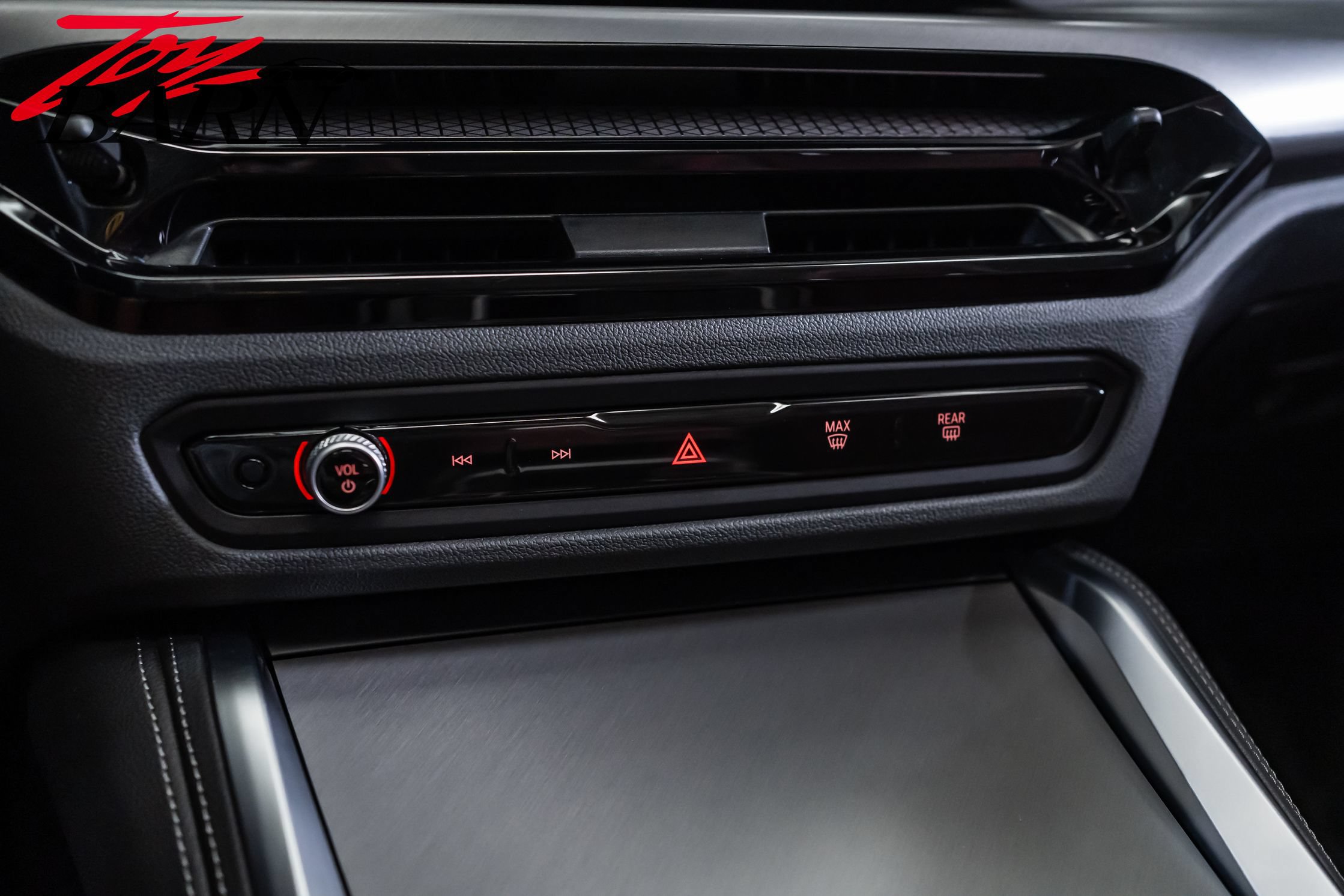 Used 2025 BMW M440i Convertible RWD image 44