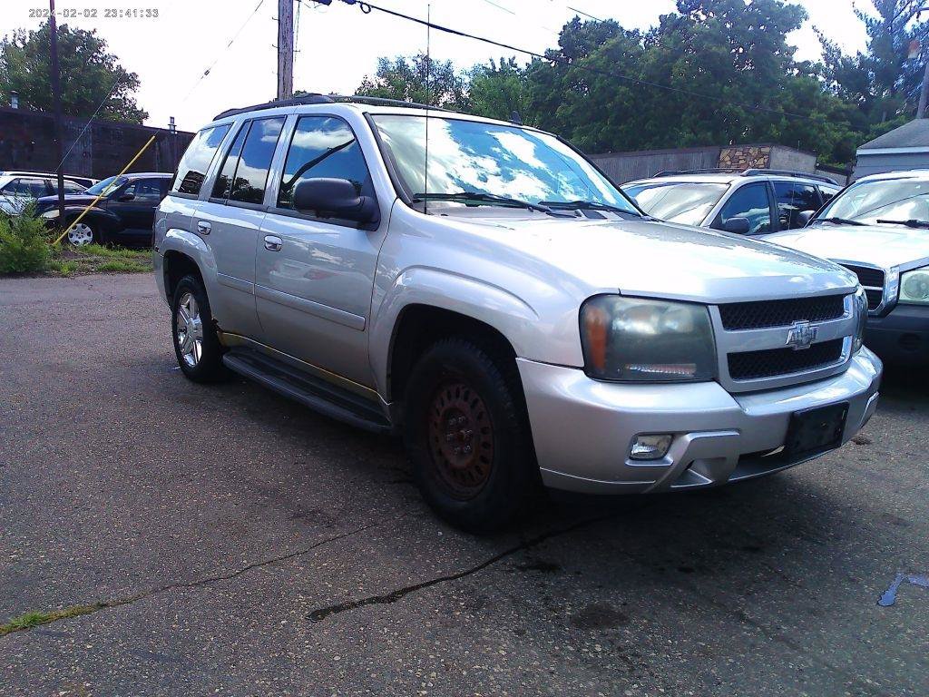 Used 2008 Chevrolet TrailBlazer LT AWD/4WD image 1