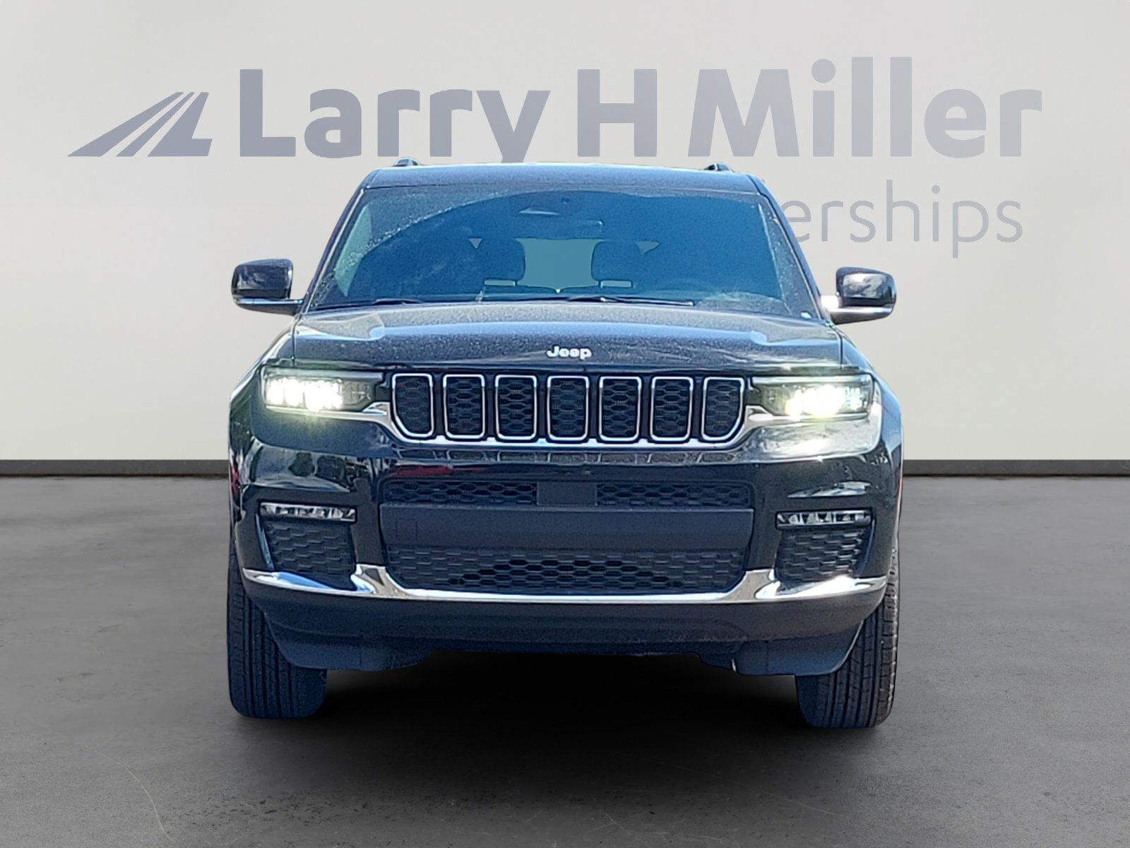 New 2025 Jeep Grand Cherokee L Limited image 8