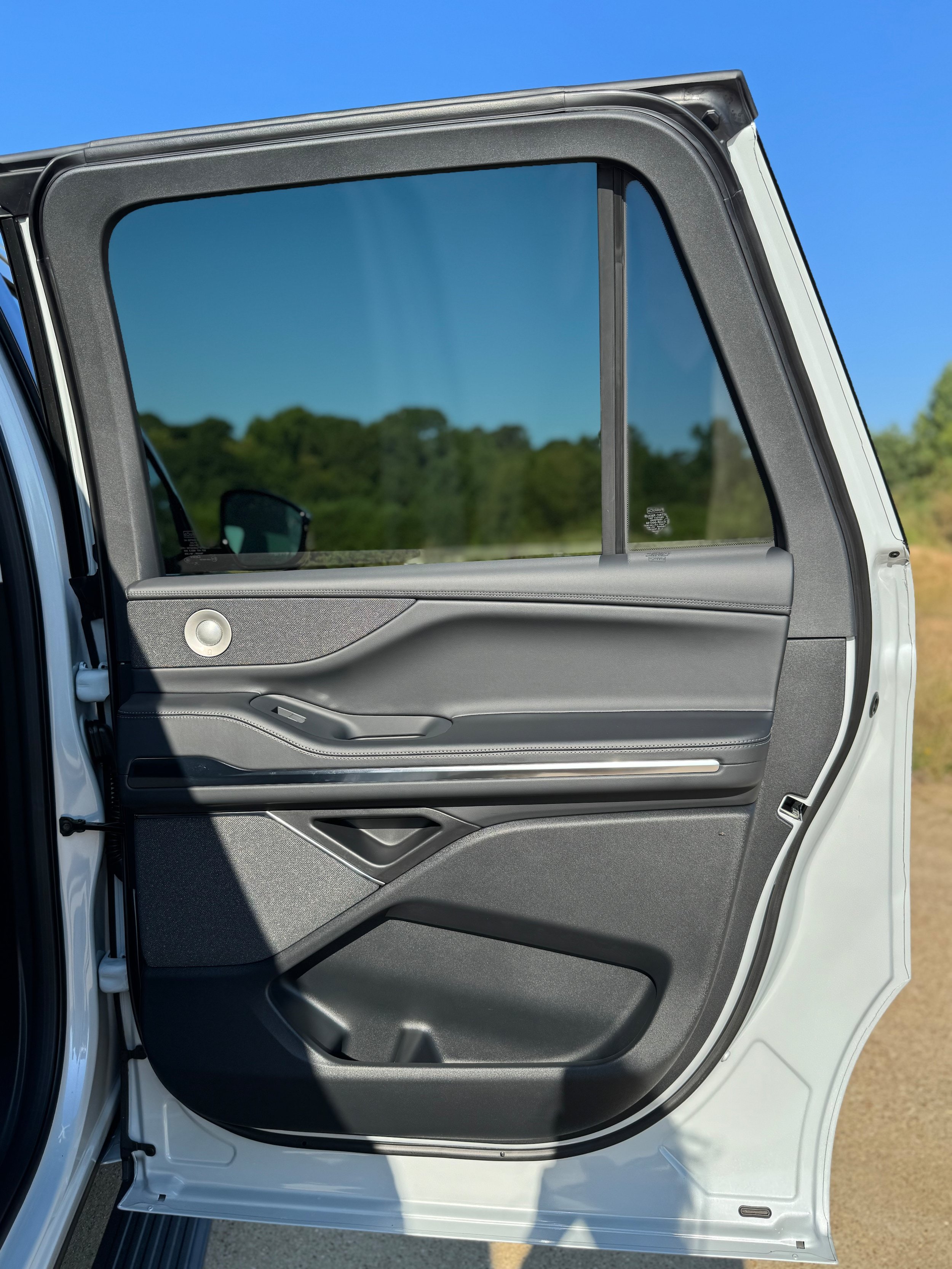 New 2025 Lincoln Navigator L Reserve AWD/4WD image 19