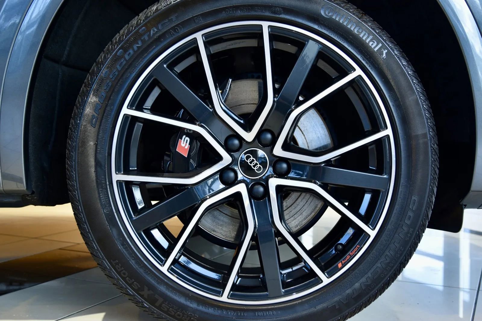 Used 2024 Audi SQ5 Premium Plus AWD/4WD image 9