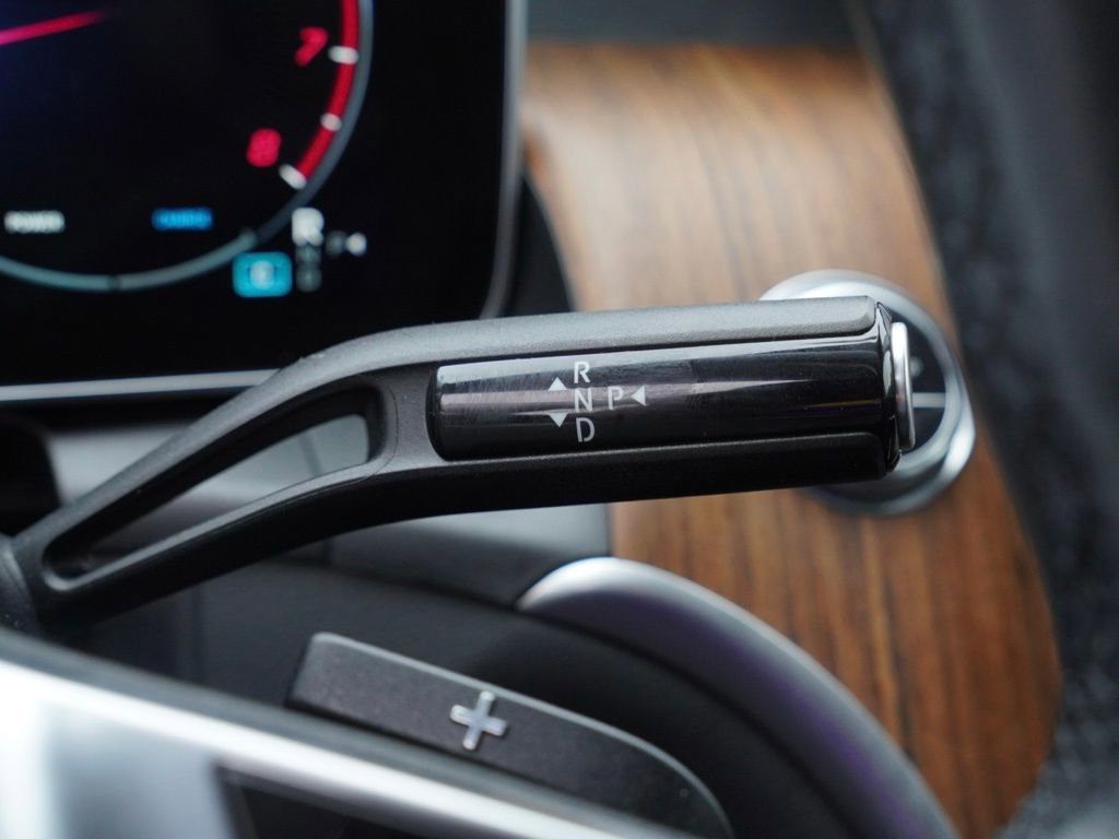 Used 2024 Mercedes-Benz GLC 300 image 12