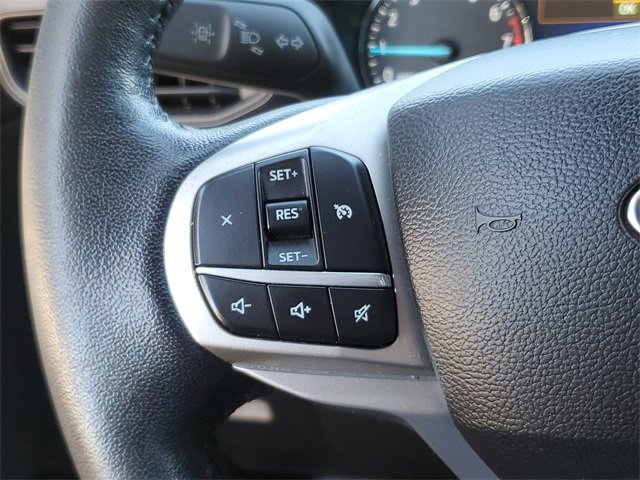 Used 2022 Ford Explorer XLT image 13
