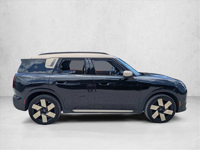 Used 2025 MINI Cooper Countryman S w/ Comfort Package Max AWD/4WD image 2