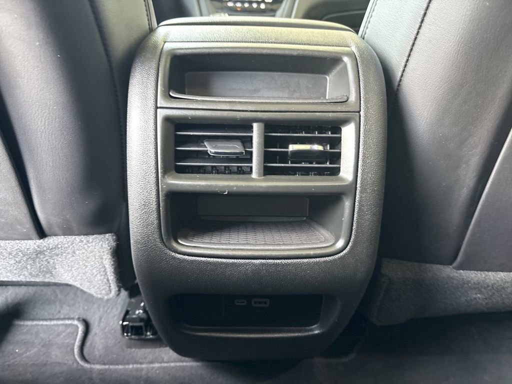 Certified 2025 Cadillac XT5 Premium Luxury image 22