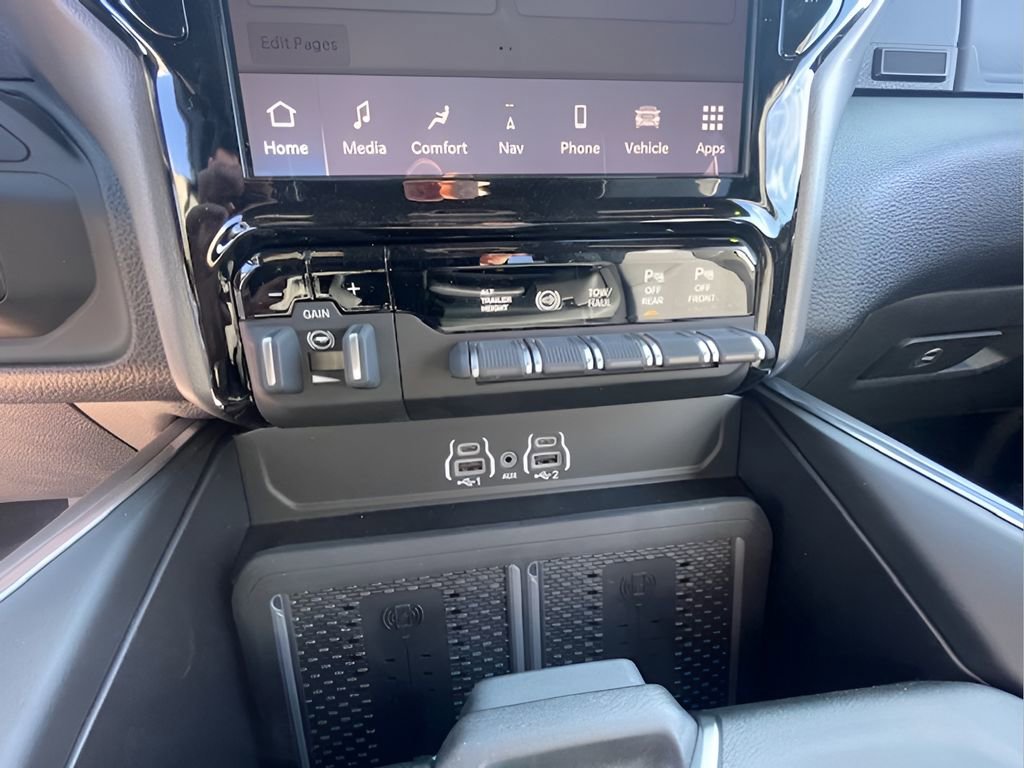 New 2025 RAM 3500 Laramie image 11