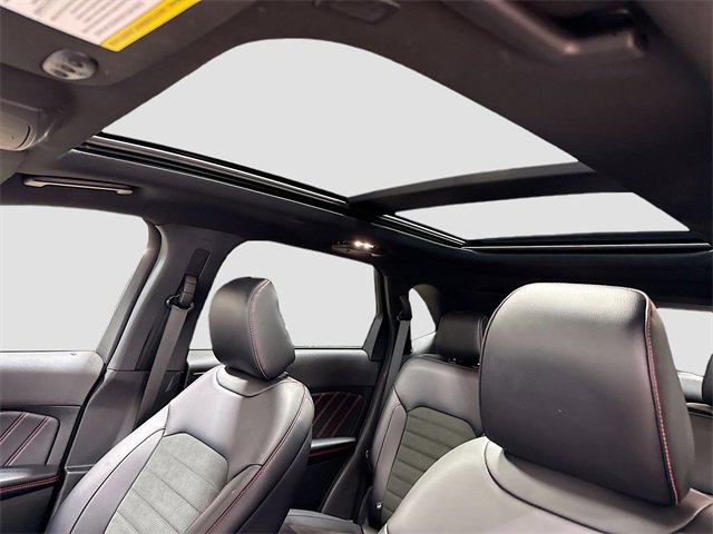 Used 2022 Ford Edge ST-Line image 23