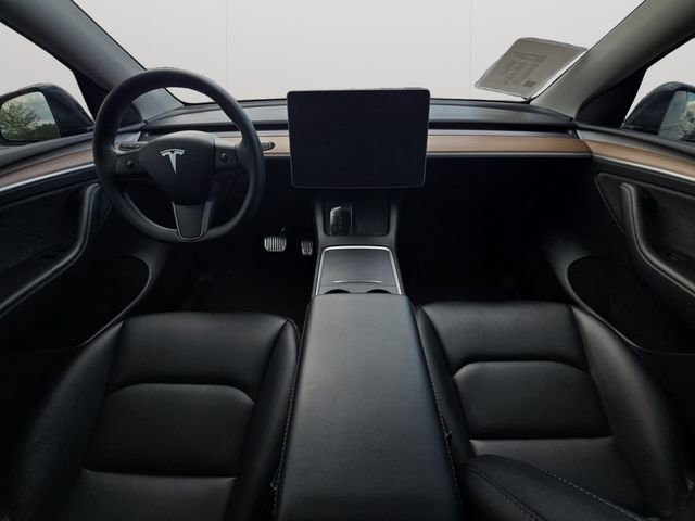 Used 2023 Tesla Model Y Long Range AWD/4WD image 18