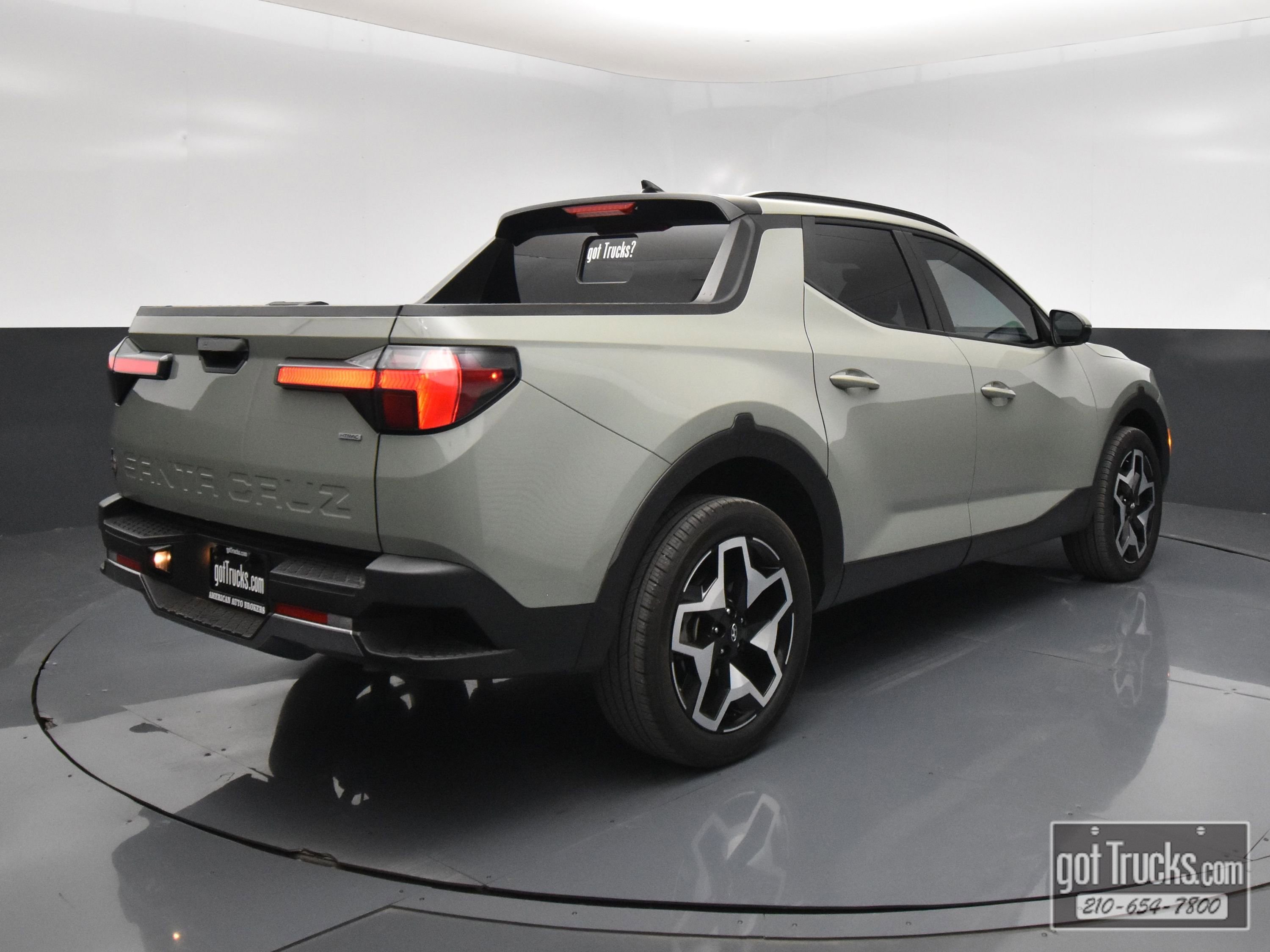 Used 2024 Hyundai Santa Cruz Limited AWD/4WD image 46
