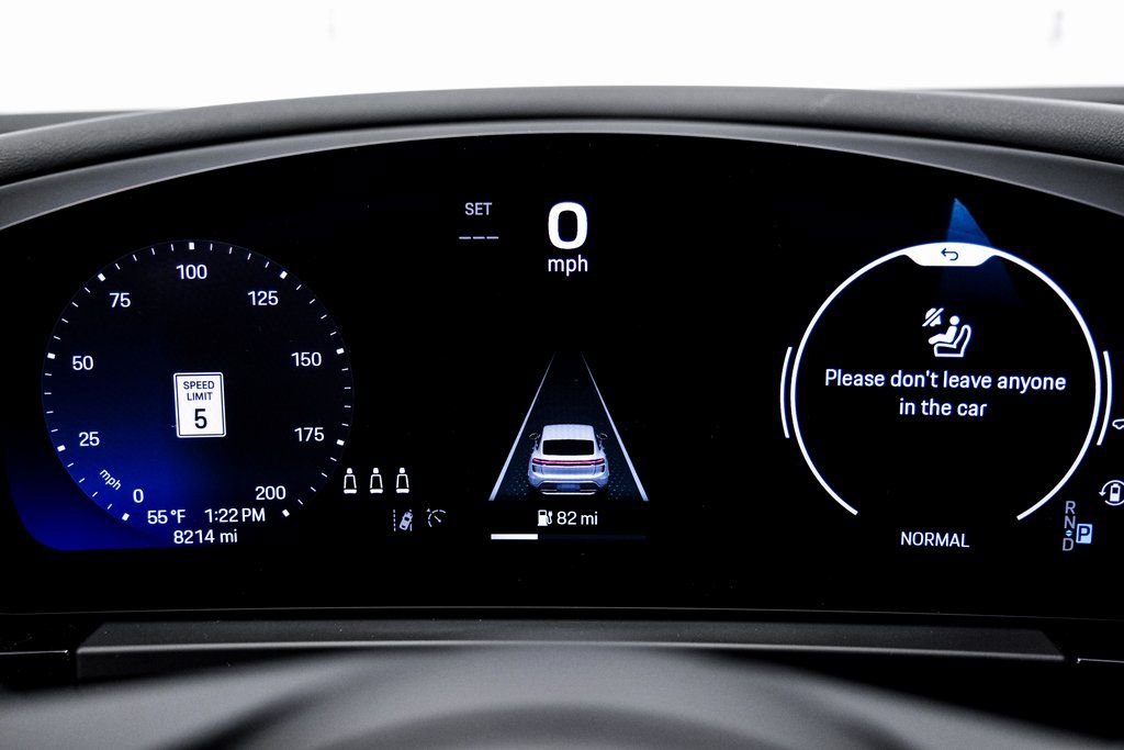 Used 2024 Porsche Macan 4 Electric image 25