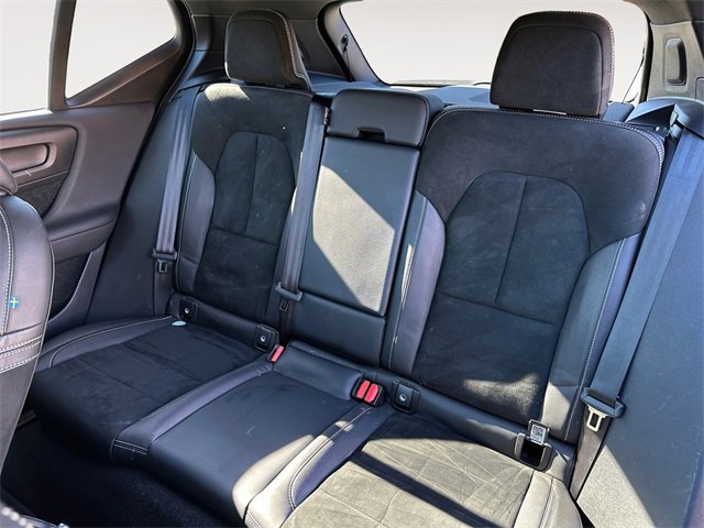 Used 2021 Volvo XC40 T5 R-Design w/ Climate Package image 13