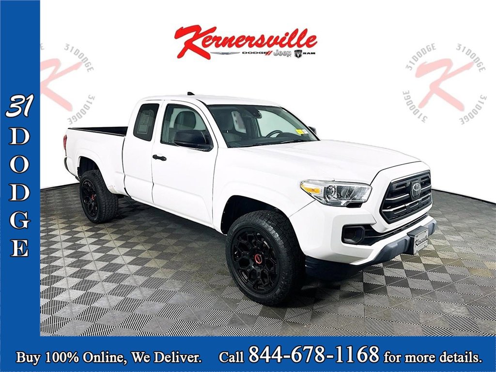 Used 2019 Toyota Tacoma SR image 1