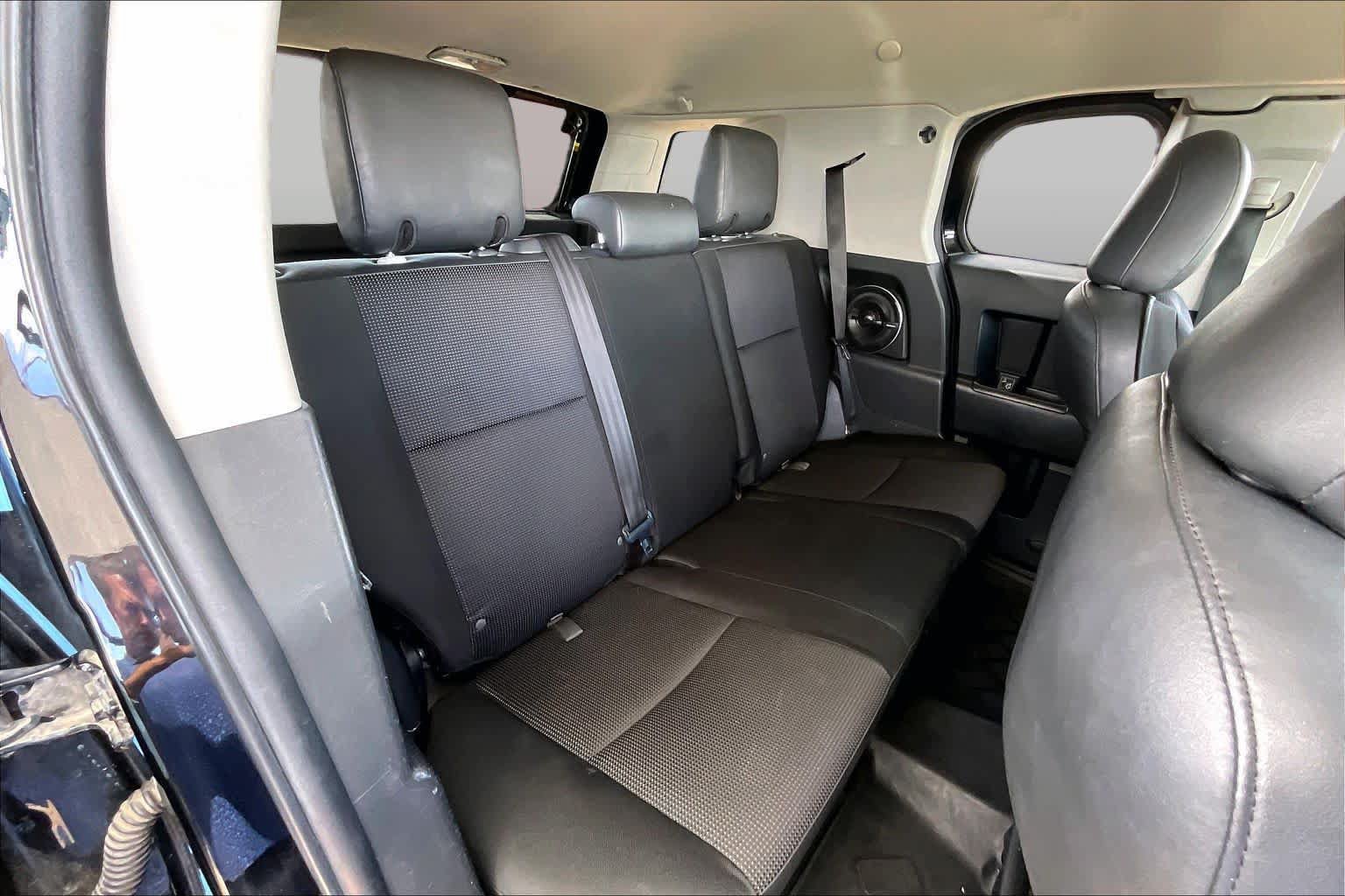 Used 2011 Toyota FJ Cruiser 4WD w/ TRD Sport Pkg image 17