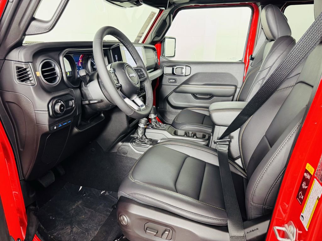 New 2025 Jeep Wrangler Unlimited Sahara image 5