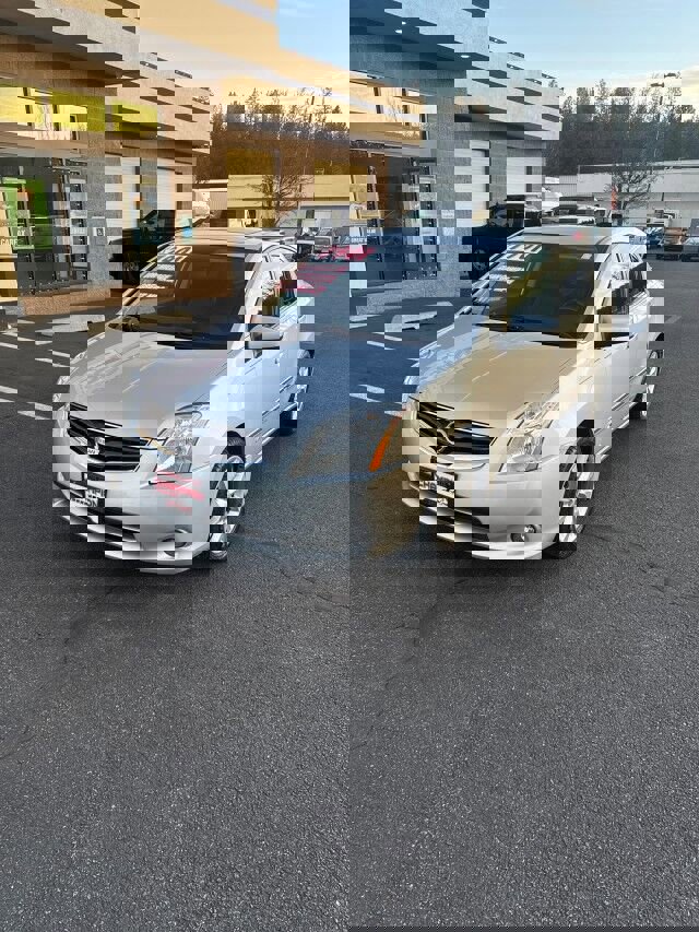 Used 2012 Nissan Sentra 2.0 SL w/ Special Value Pkg image 3