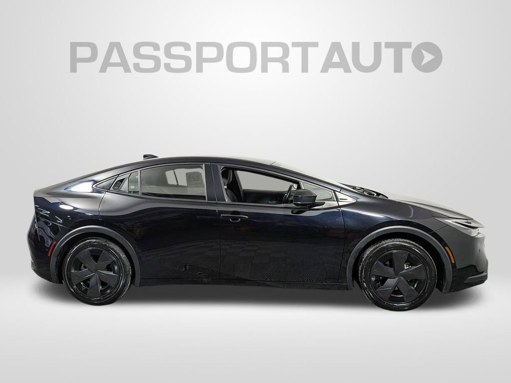 Used 2024 Toyota Prius LE image 8