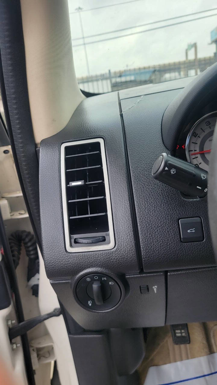 Used 2008 Ford Edge Limited FWD image 15