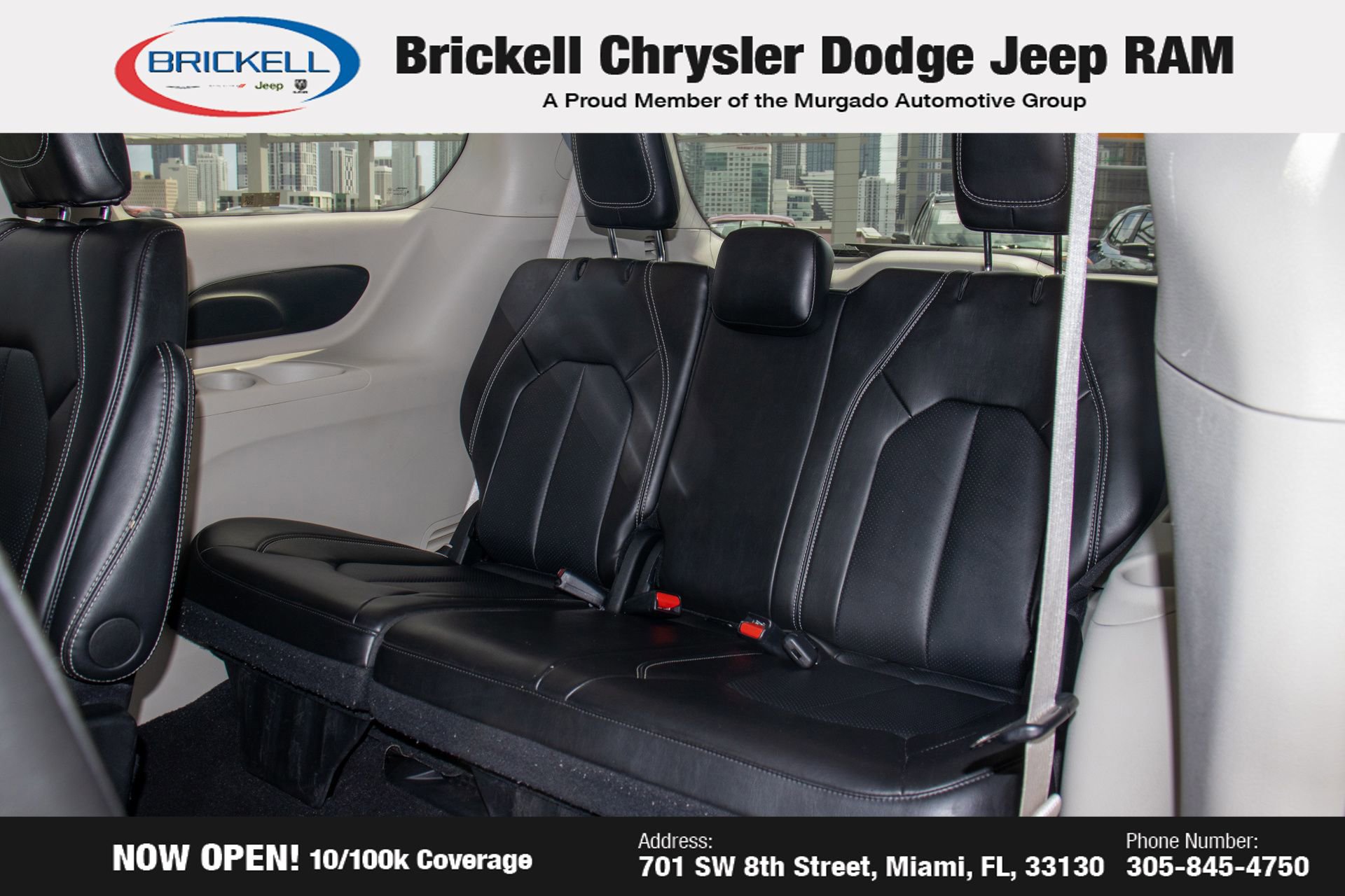 Used 2024 Chrysler Pacifica Touring-L image 18