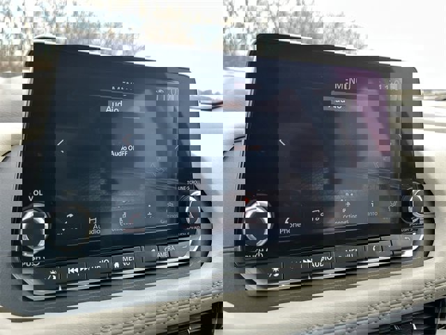 Used 2023 Nissan Rogue SV w/ SV Premium Package image 27