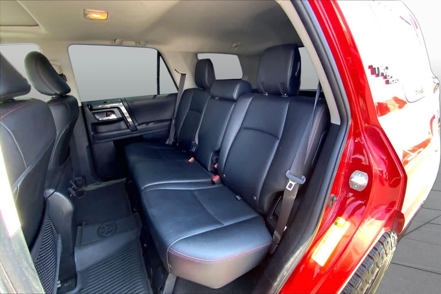Used 2022 Toyota 4Runner TRD Off-Road Premium AWD/4WD image 21